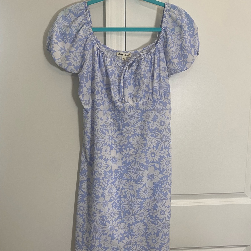 Derek Heart Light Blue Floral Top